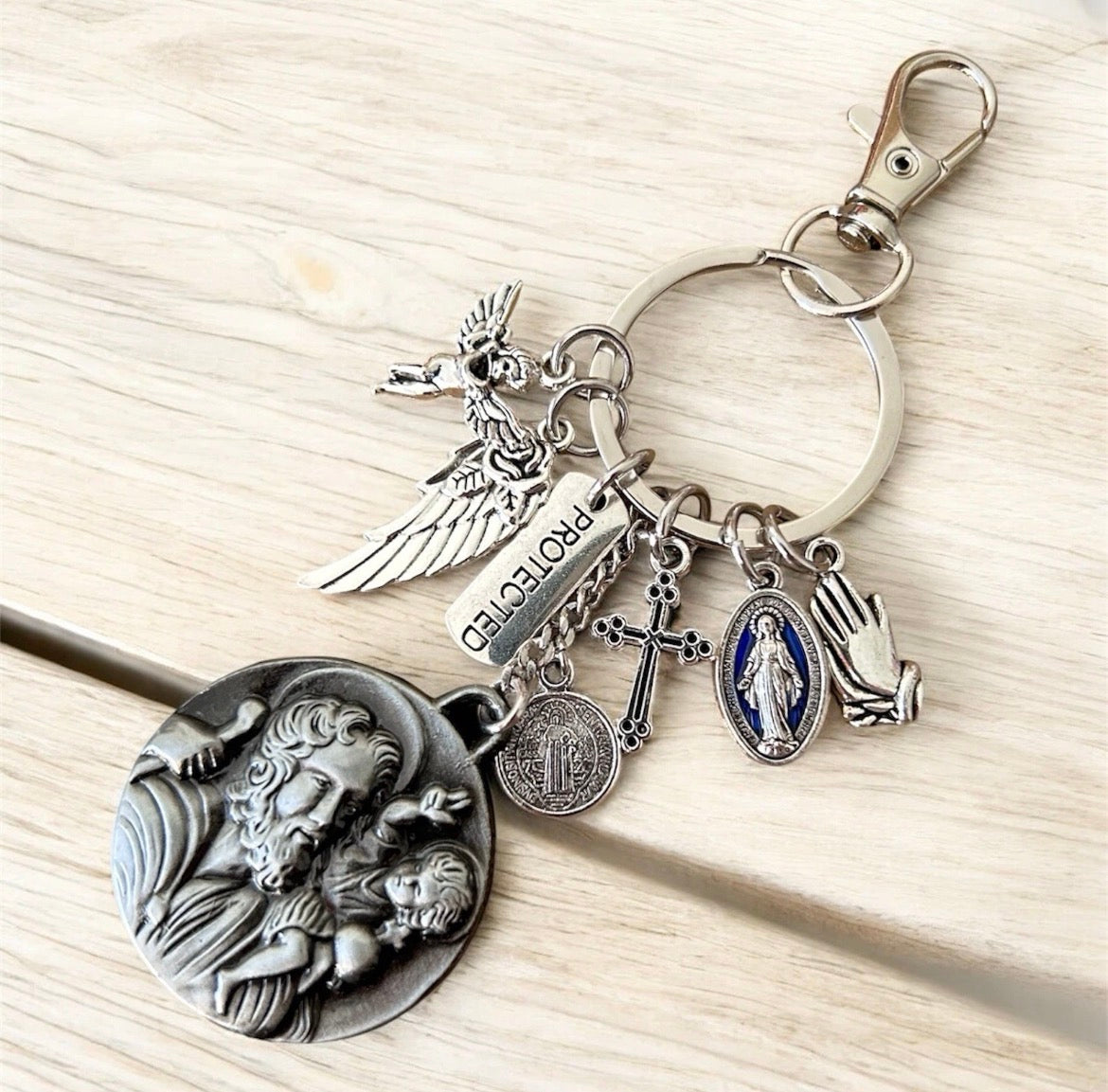 St Christopher Keychain Bag Charm β Catholic Patron Saint Travel Protection Keyring, Guardian Angel Charm, Religious Gift for Him Her, Christian Car Accessories