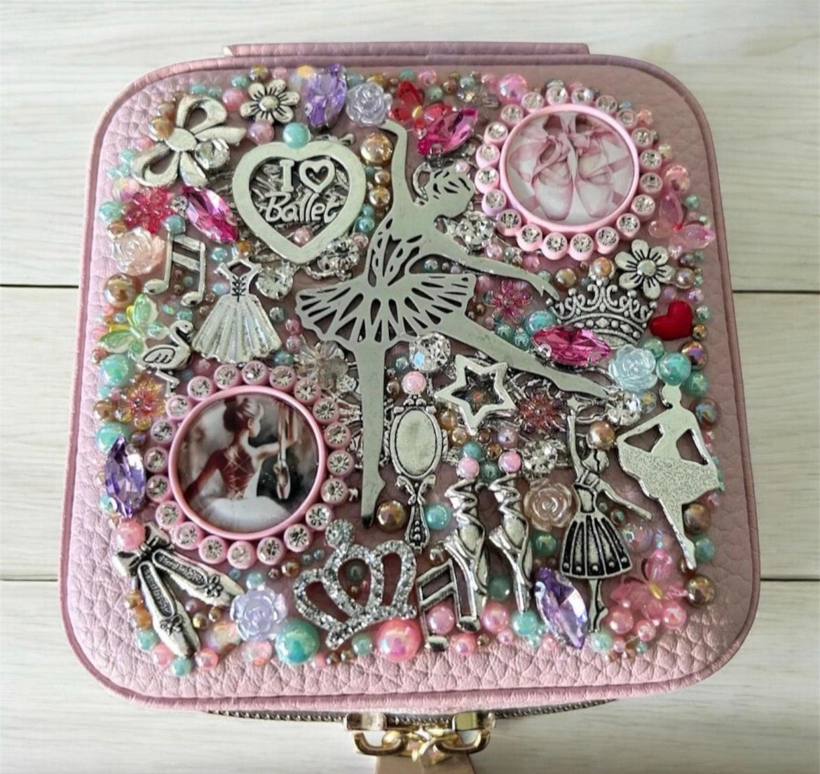 Ballerina Jewelry Box Pink Faux Leather Travel Case – Ballet Trinket Organizer with Charms, Dancer Gift, Girls Jewelry Storage, Portable Keepsake Box