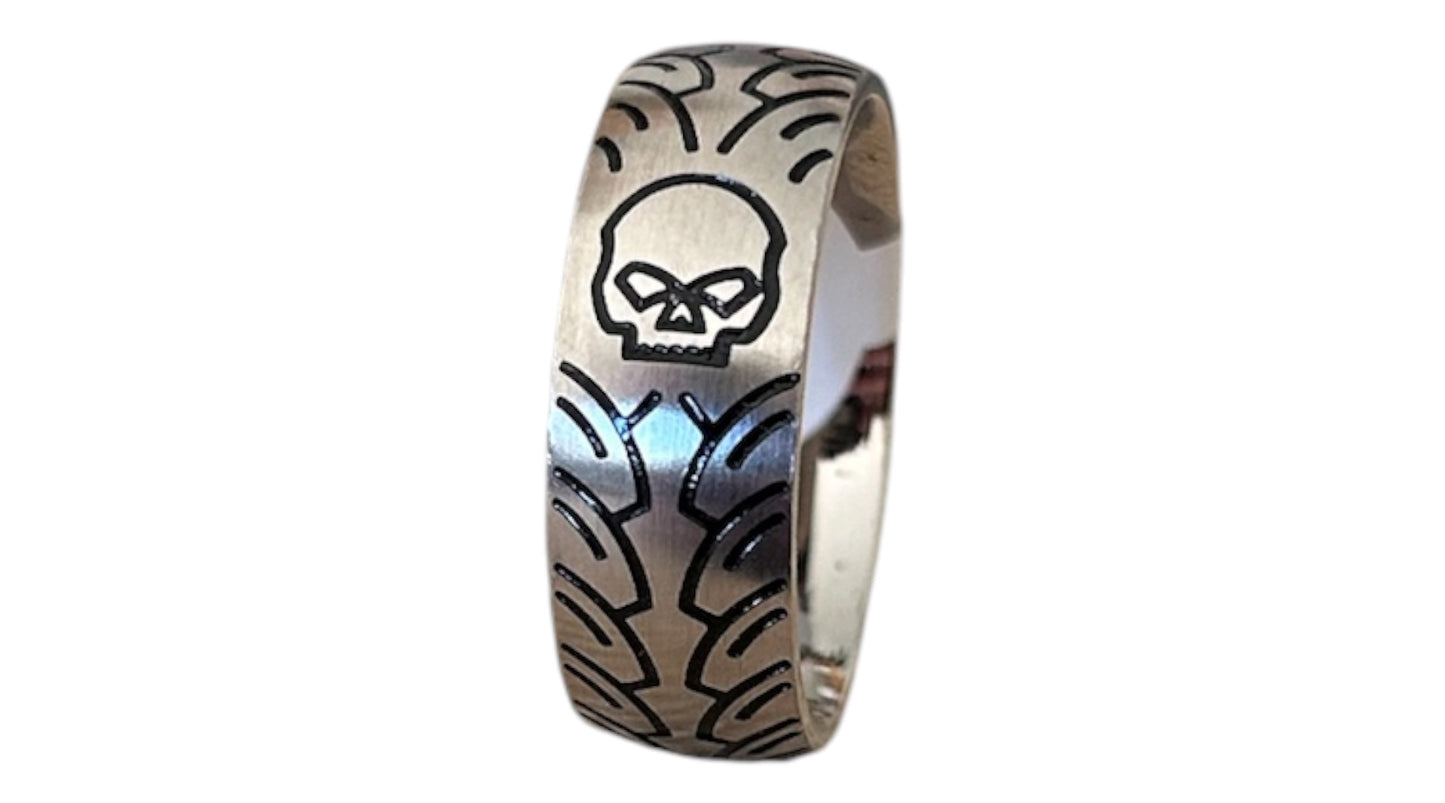 Stainless Steel Skull & Tyre Tread Biker Ring – Size 10 (20mm)