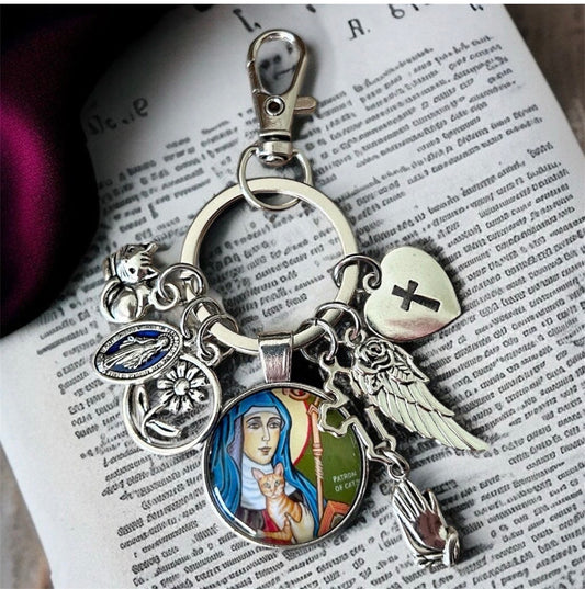 St. Gertrude of Nivelles Keychain - Patron Saint of Cats - Religious Charm Bag Hanger & Protection Gift for Cat Lovers